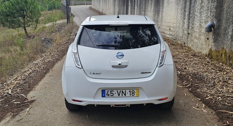 Nissan Leaf • 2014 • 139,000 km 1