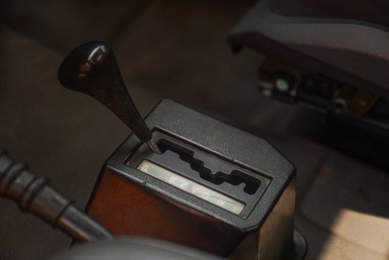 Mercedes-Benz G-Class • 1990 • 90,000 km 4