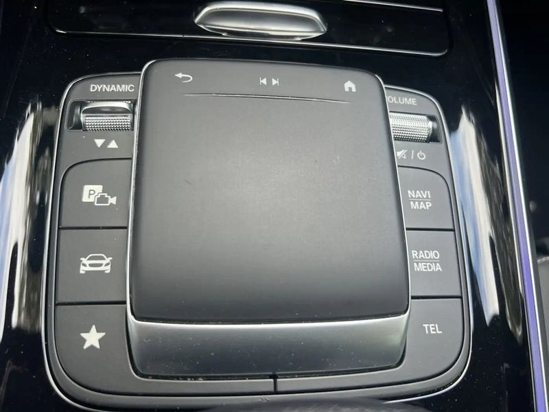 Mercedes-Benz Class B • 2021 • 35,000 km 11