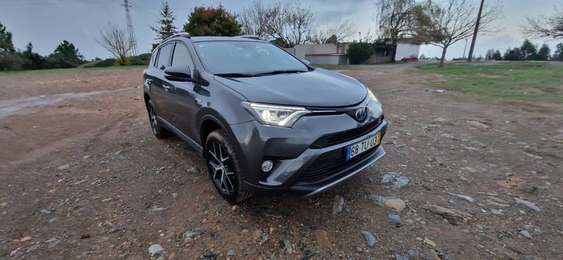 Toyota RAV4 • 2024 • 88,000 km 1