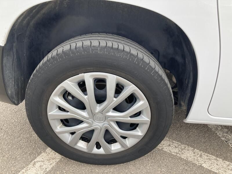 Fiat Doblo • 2024 • 30,304 km 29