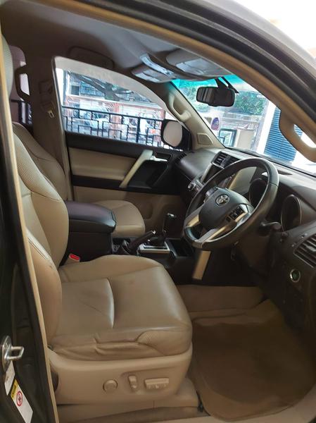 Toyota Land Cruiser • 2014 • 60,000 km 10