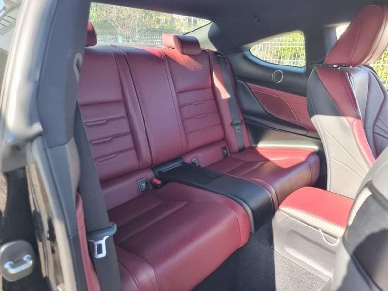 Lexus RC • 2016 • 66,163 km 4