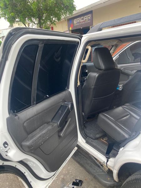 Ford Explorer • 2011 • 223,000 km 2