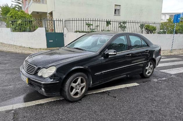 Mercedes-Benz C • 2001 • 268,000 km 1