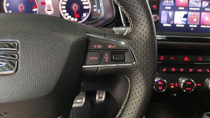 Seat Leon • 2019 • 62,341 km 9