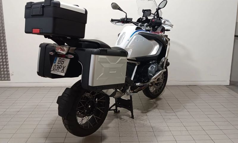 Bmw r1250gs • 2023 • 4,490 km 3
