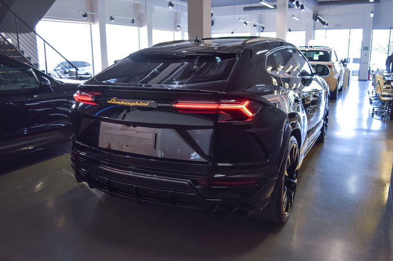 Lamborghini Urus • 2022 • 25,000 km 26