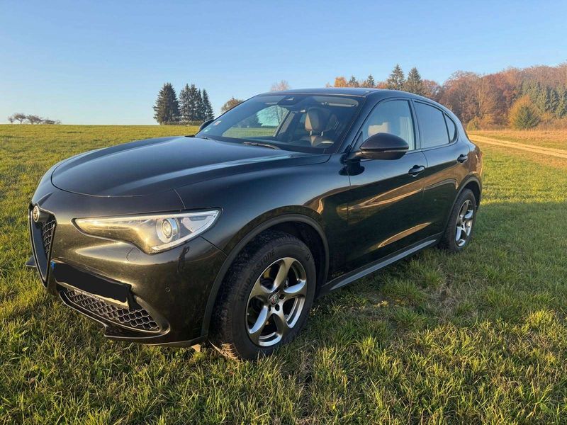 Alfa Romeo Stelvio • 2018 • 97,000 km 1