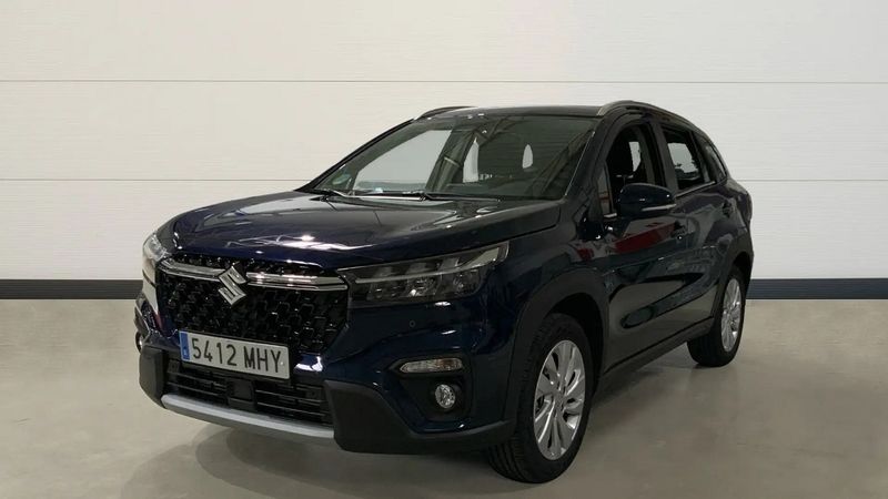 Suzuki SX4 • 2023 • 2,500 km 2