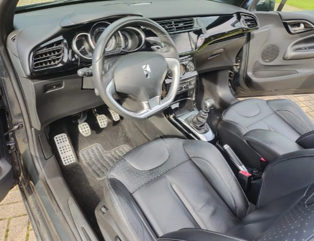 Citroën DS3 • 2013 • 63,000 km 4