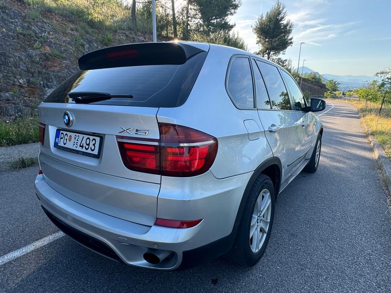 BMW X5 • 2010 • 183,000 km 7