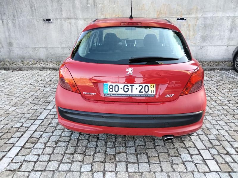 Peugeot 207 • 2008 • 124,000 km 2