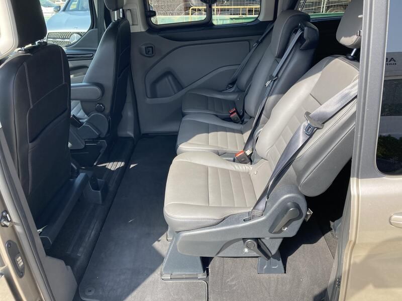 Ford Tourneo Custom • 2021 • 79,856 km 23