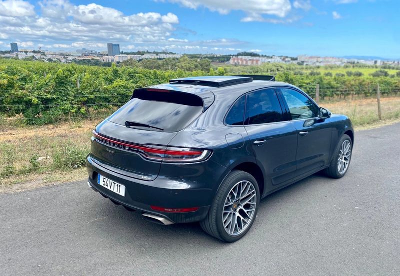 Porsche Macan • 2018 • 72,366 km 3