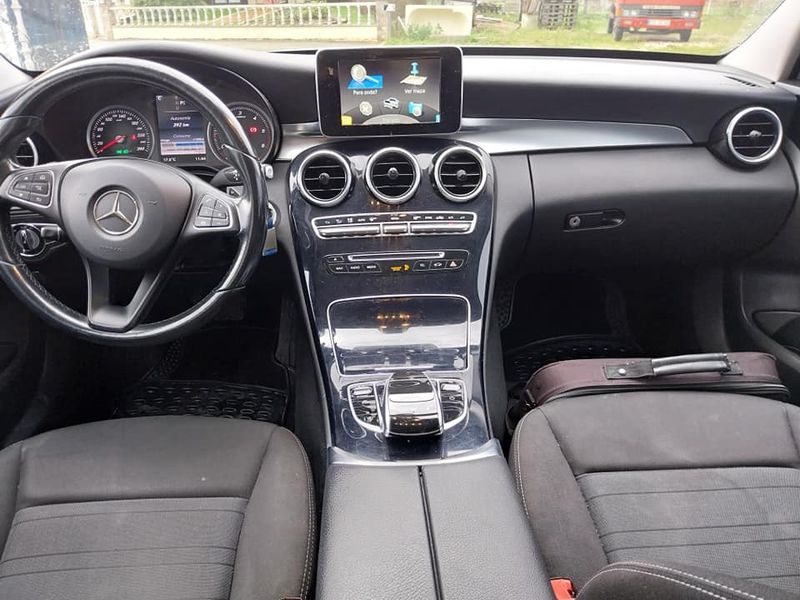Mercedes-Benz C-Class • 2015 • 208,000 km 3