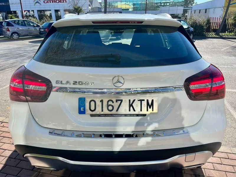 Mercedes-Benz GLA • 2019 • 118,000 km 4