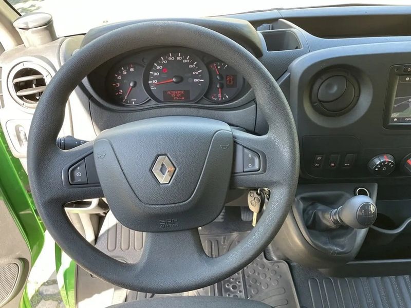 Renault Master • 2019 • 198,000 km 2