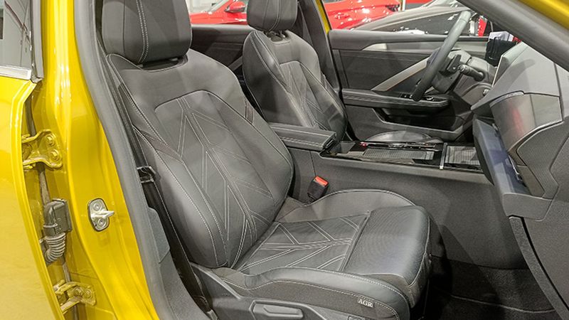 Opel Astra • 2022 • 14,333 km 18