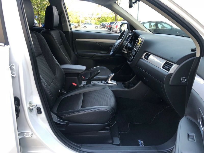 Mitsubishi Outlander • 2013 • 136,000 km 17