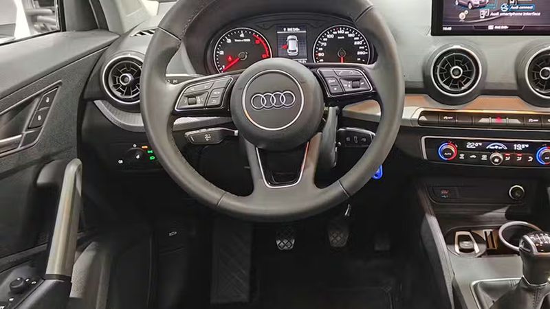 Audi Q3 • 2024 • 22,975 km 8