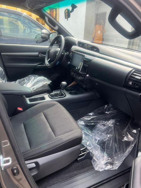 Toyota Hilux • 2020 • 2 km 3