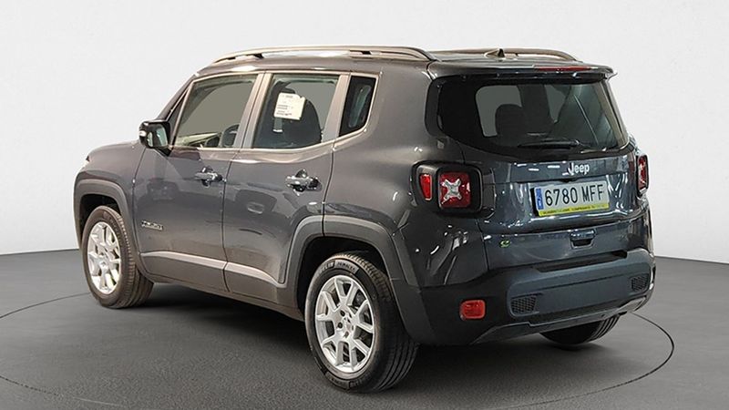 Jeep Renegade • 2023 • 13,000 km 4