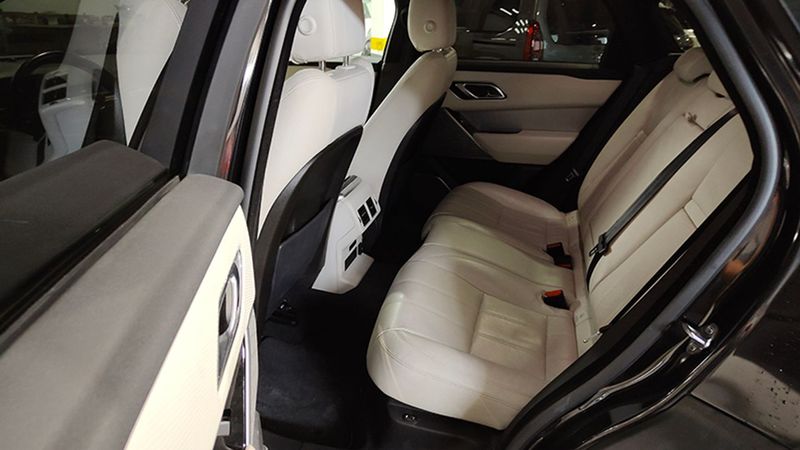 Land Rover Range Rover Velar • 2018 • 124,000 km 11