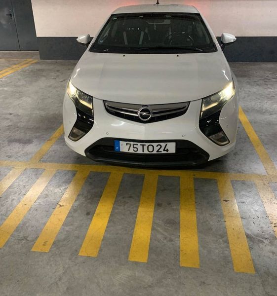 Opel Ampera • 2012 • 149,999 km 4