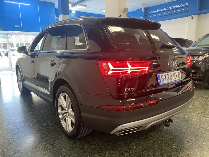 Audi Q7 • 2019 • 118,000 km 3