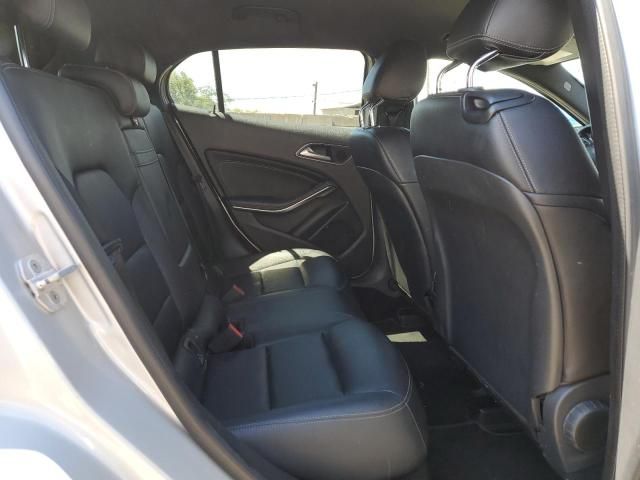 Mercedes-Benz GLA-Class • 2016 • 9 km 6