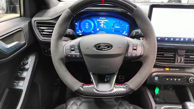 Ford Focus • 2023 • 22,574 km 7