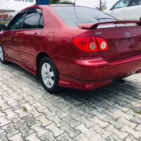 Toyota Corolla • 2005 • 100 km 4
