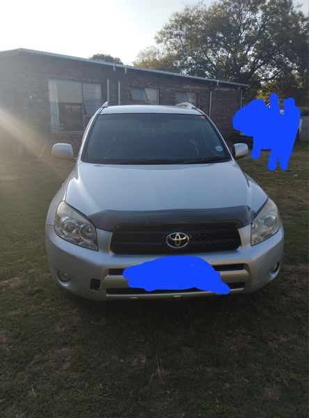 Toyota RAV4 • 2008 • 290,000 km 5
