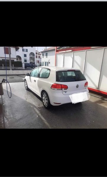 Volkswagen Golf • 2011 • 312,000 km 2