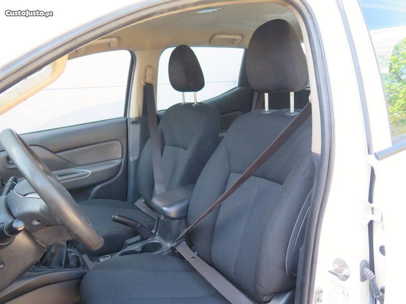 Mitsubishi L200 • 2016 • 90,000 km 4