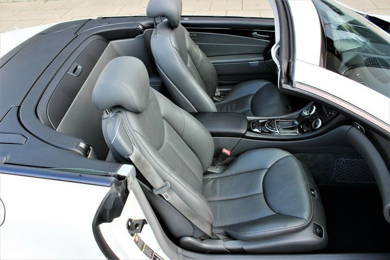 Mercedes-Benz SL-Class • 2005 • 98,200 km 9
