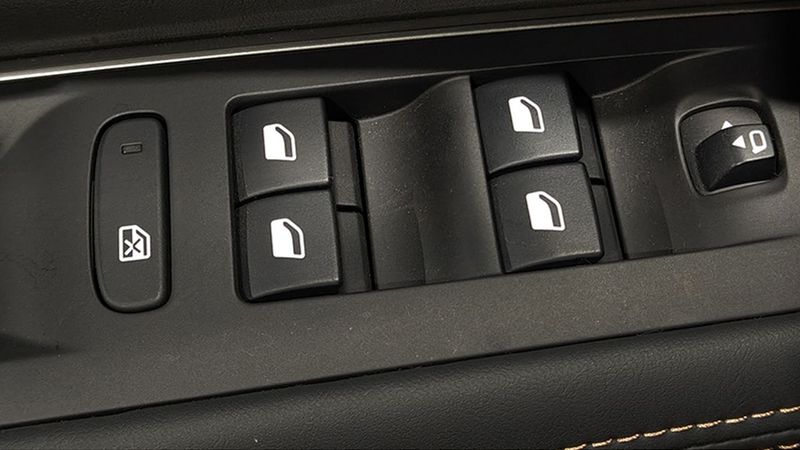 Peugeot 3008 • 2017 • 87,025 km 48