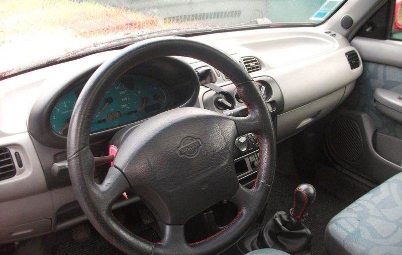 Nissan Micra • 1998 • 200,000 km 6