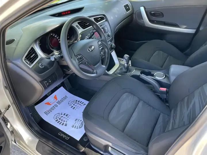 Kia Cee`d • 2015 • 104,000 km 3