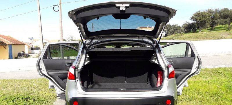 Nissan Qashqai • 2011 • 140,000 km 4