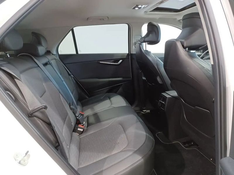 Kia Soul EV • 2023 • 15,541 km 9