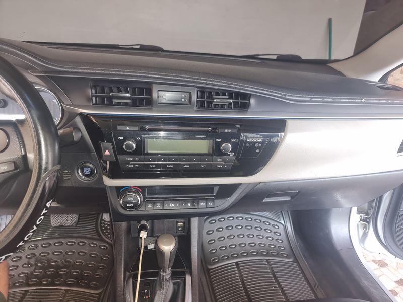 Toyota Corolla • 2015 • 199,640 km 8