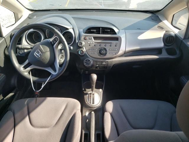 Honda Fit • 2015 • 12 km 6