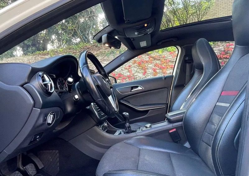 Mercedes-Benz CLA • 2012 • 220,000 km 4