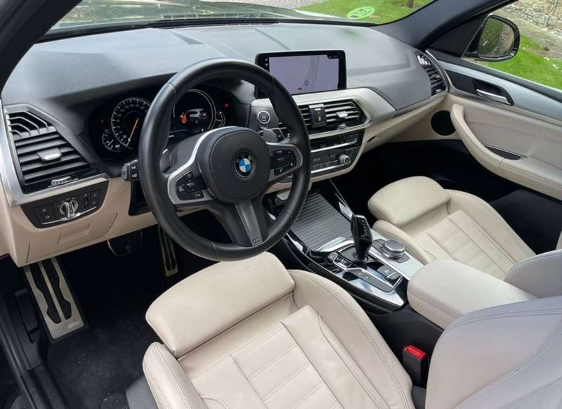 BMW X3 • 2018 • 112,000 km 3