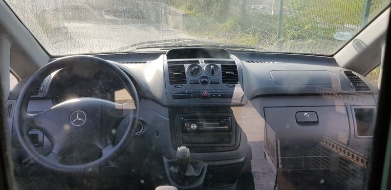 Mercedes-Benz S-Class • 2006 • 190,000 km 5