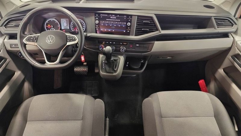 Volkswagen Multivan • 2023 • 28,109 km 13