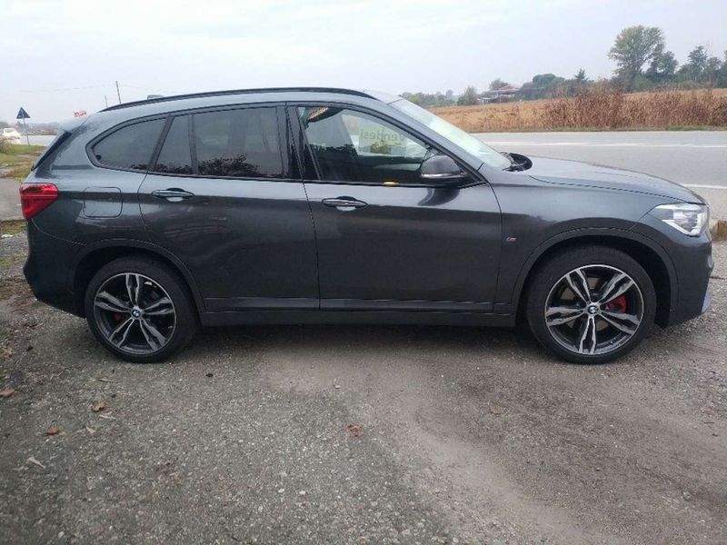 BMW X1 • 2016 • 178,000 km 12