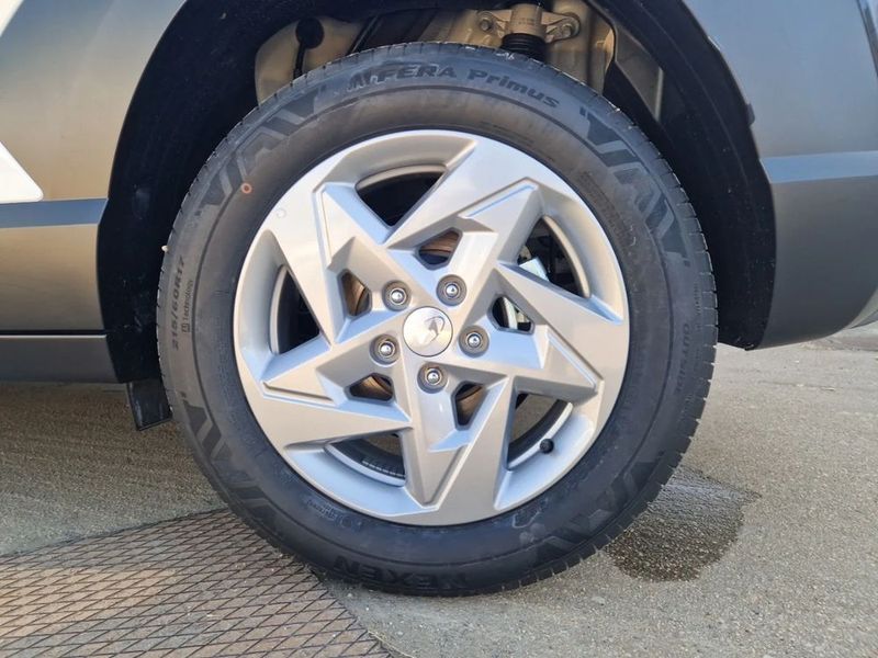 Hyundai Kona • 2024 • 4,000 km 17